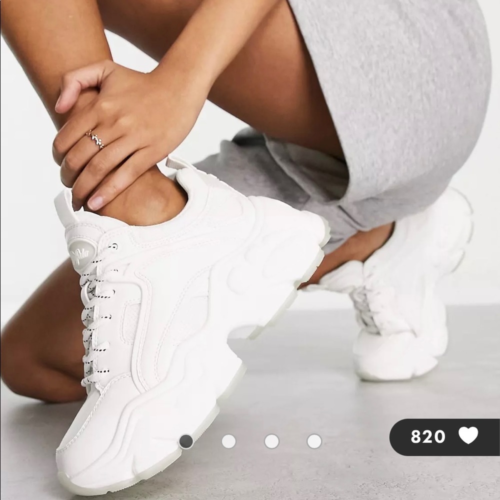 Buffalo Binary C vegan chunky trainers in white